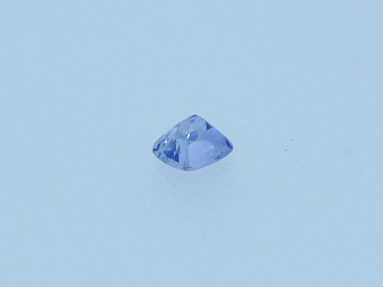 0.69 ct Natural Ceylon Blue Sapphire