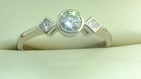 18 CT White Gold and 0.70ct Diamond Ring