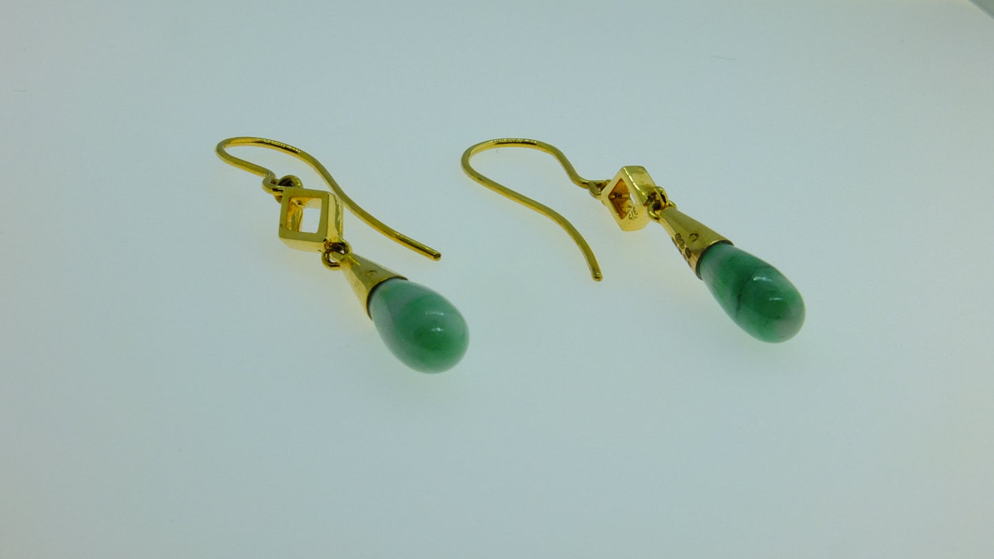 Jade & 9 CT Gold Drop Earrings