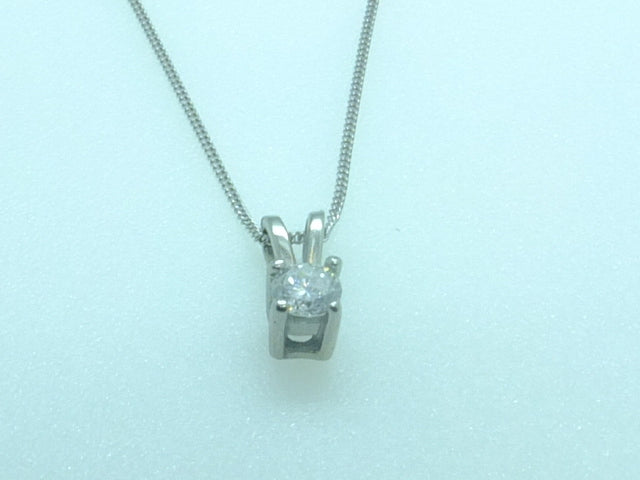 0.15 CT White gold Diamond necklace