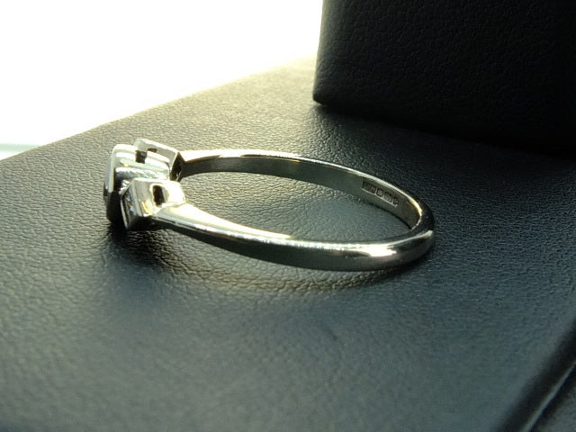 18 CT White Gold and 0.70ct Diamond Ring