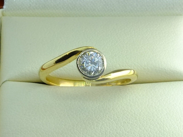18ct Yellow and White Gold Set 0.50 carat Diamond Ring SOLD OUT