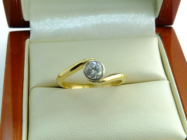 18ct Yellow and White Gold Set 0.50 carat Diamond Ring SOLD OUT