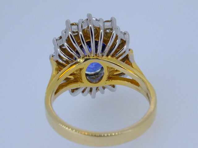 5.48 CT Cornflower Blue Sapphire  1.78 CT diamonds 18 ct gold ring SOLD OUT