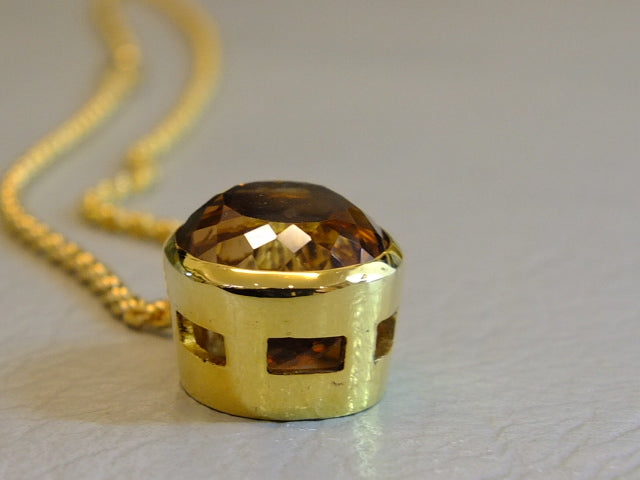 12.45 CT Imperial Topaz 18 Ct Yellow gold  Gold  Necklace