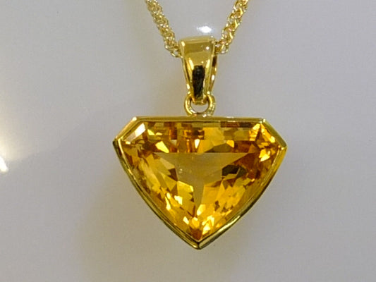 18ct Gold and Citrine Deep Tri-Cut Necklace SOLD OUT