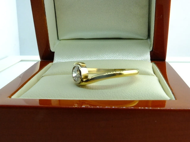 18ct Yellow and White Gold Set 0.50 carat Diamond Ring SOLD OUT