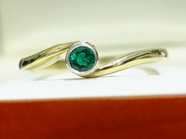 Colombian Emerald 18ct Yellow Gold and Platinum Setting Ring SOLD OUT