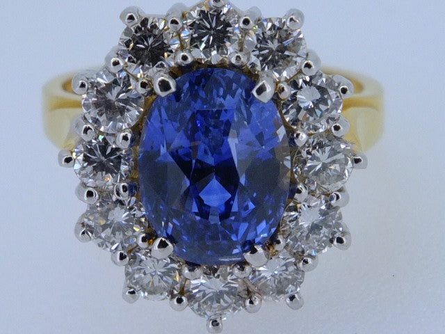 5.48 CT Cornflower Blue Sapphire  1.78 CT diamonds 18 ct gold ring SOLD OUT