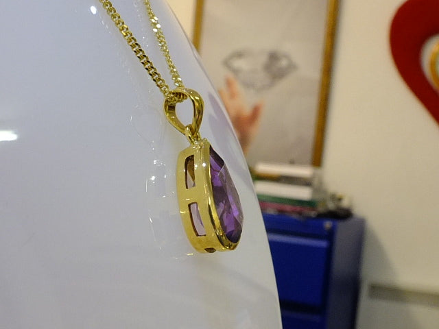 Amethyst with 18ct Gold Necklace